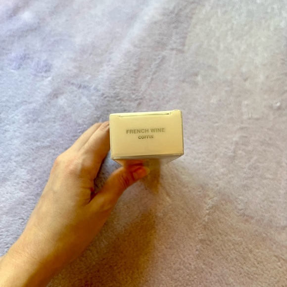 Static Nails - Picture 2 of 4